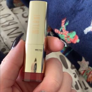 Milani cosmetics cream lipstick in pretty natural
